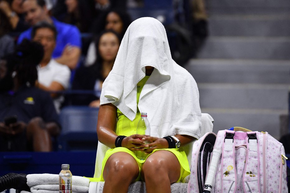 Fotografija: Naomi Osaka je doživela boleč poraz. FOTO: Ed Jones/AFP