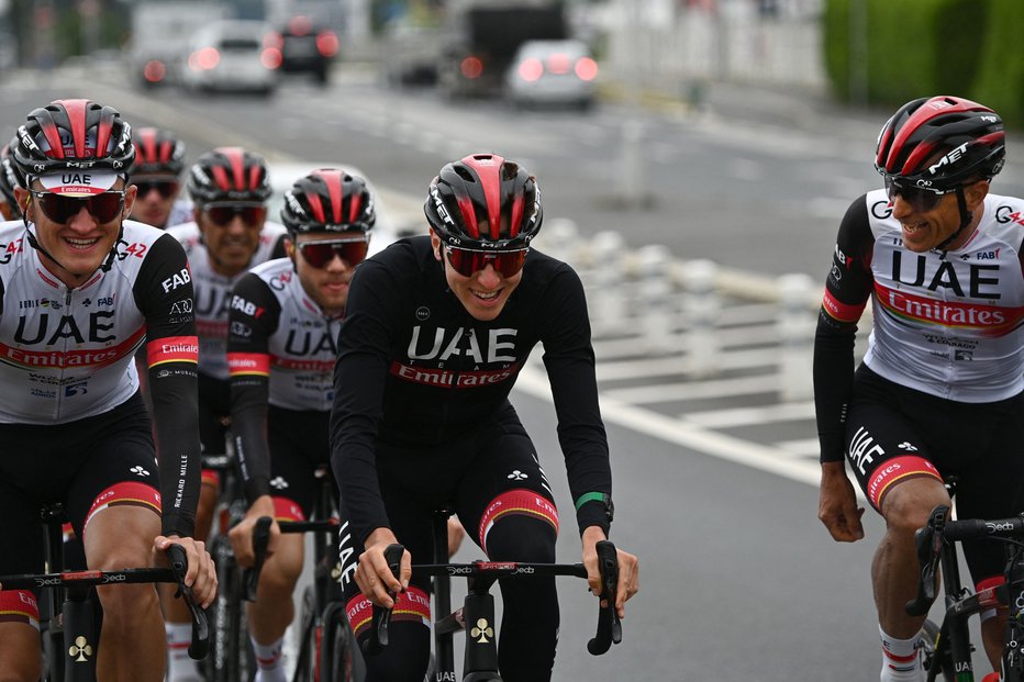 Fotografija: Ekipa UAE sicer ni slavila zmage, je pa s Formolom in Pogačarjem zasedla 2. in 3. mesto. FOTO: Anne-Christine Poujoulat/AFP