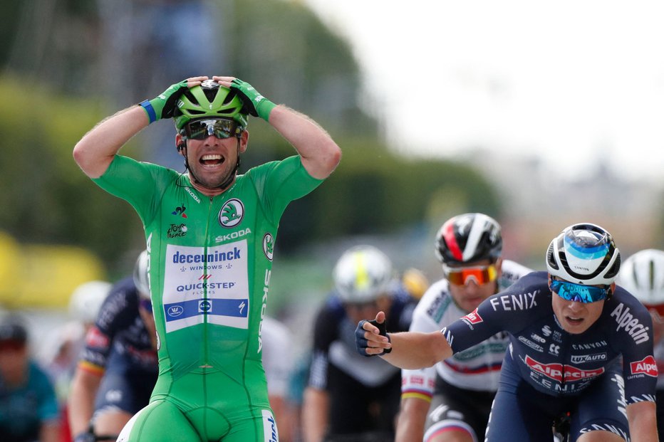 Fotografija: Mark Cavendish je slavil svojo 32. zmago na Touru. FOTO: Guillaume Horcajuelo Afp