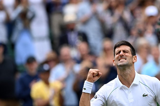 Novak Đoković je po mnenju mnogih že zdaj najboljši v zgodovini. FOTO: Glyn Kirk/AFP