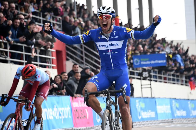 Philippe Gilbert se je 14. aprila 2019 veselil zmage na zadnji dirki Pariz–Roubaix pred pandemijo. FOTO: Anne-Christine Poujoulat/AFP