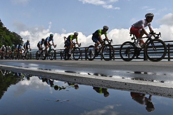 Jan Tratnik je danes najbolj dejaven kolesar na dirki. FOTO: Jeff Pachoud Afp