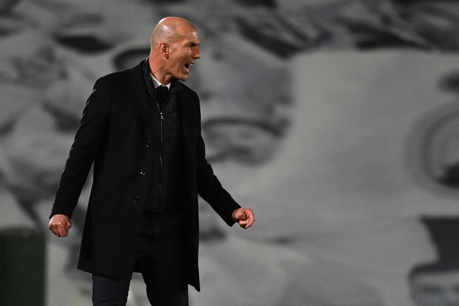 Zinedine Zidane je pred ključnimi tekmami dvignil formo Reala. FOTO: Gabriel Bouys/AFP