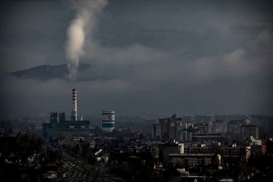 Fotografija: Uporaba fosilnih goriv predstavlja 61 odstotkov človeškega okoljskega odtisa. FOTO: Voranc Vogel/Delo