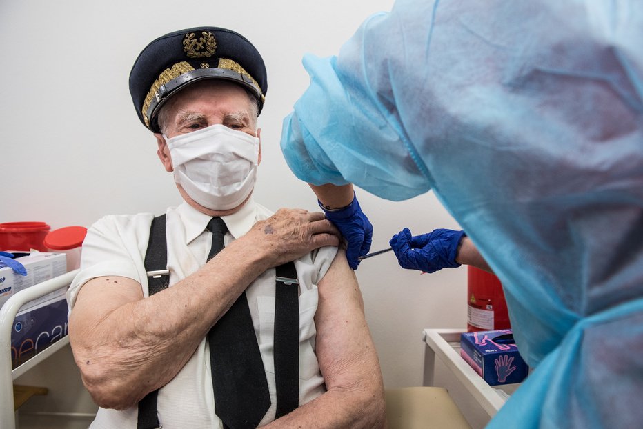 Fotografija: Cepljenje na Poljskem. FOTO: Agencja Gazeta Via Reuters