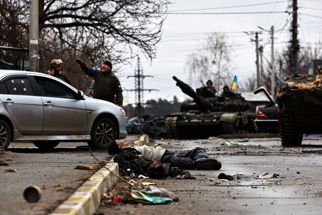 Kremelj trdi, da jim Ukrajina podtika zločine. FOTO: Zohra Bensemra/Reuters
