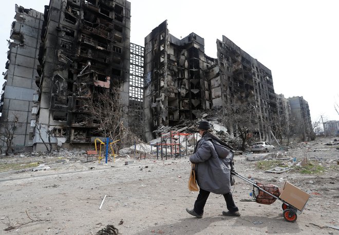 Kdo ovira evakuacijo iz Mariupola? FOTO: Alexander Ermochenko/Reuters
