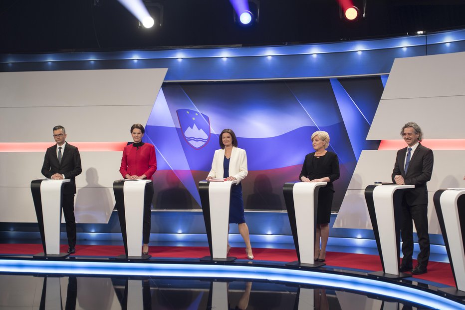 Fotografija: Predvolilno soočenje predsednikov in podpredsednikov parlamentarnih strank na Pop TV. FOTO: Jure Eržen, Delo
