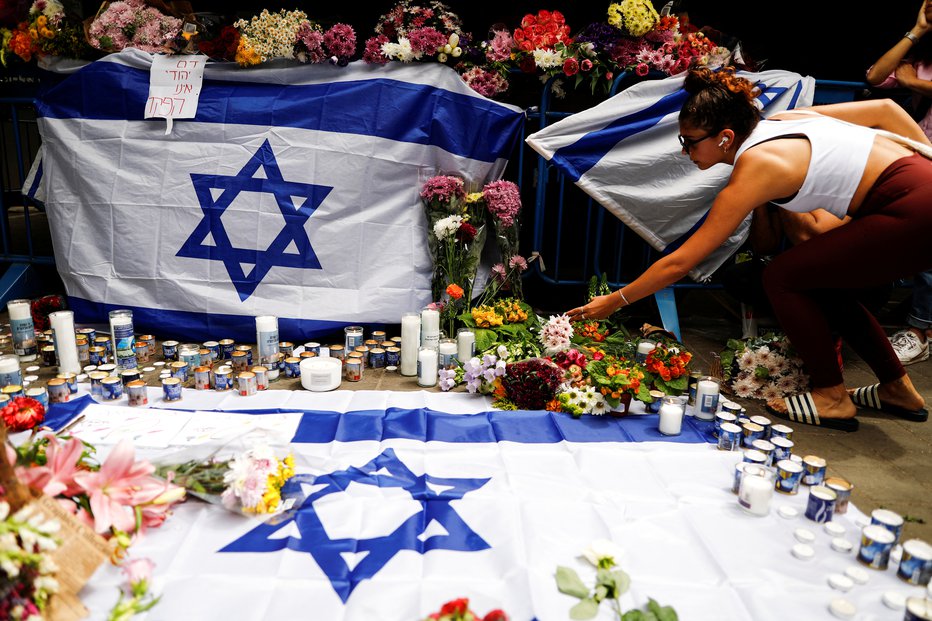 Fotografija: Udaril je v središču Tel Aviva. FOTO: Corinna Kern/Reuters
