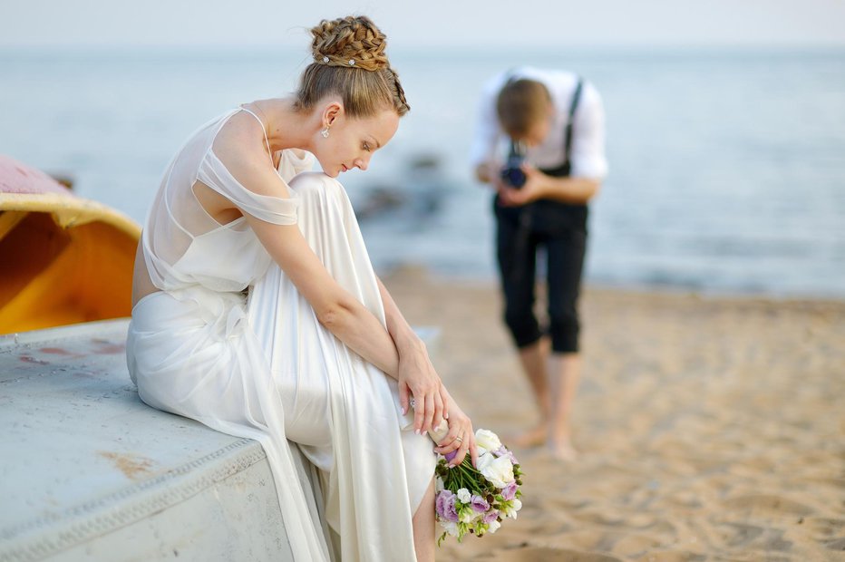 Fotografija: Sama poroka veliko pove o tem, kako dolg zakon se obeta mladoporočencema. FOTO: Maximkabb/Gettyimages
