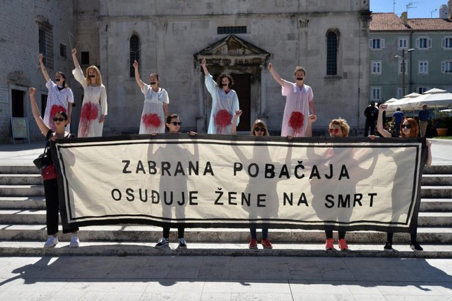 Na Hrvaškem se vrstijo protesti in zborovanja v znak podpore 39-letnici. FOTO: Luka Gerlanc/Cropix
