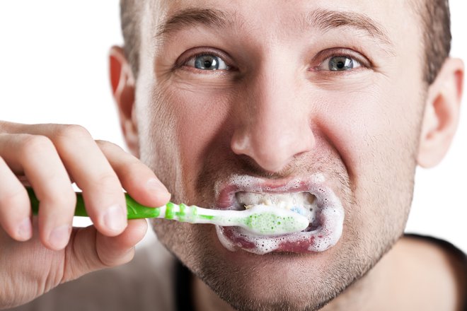 V obalno-kraški regiji si vsaj dvakrat na dan zobe umije 72,9 odstotka ljudi. FOTO: Shutterstock
