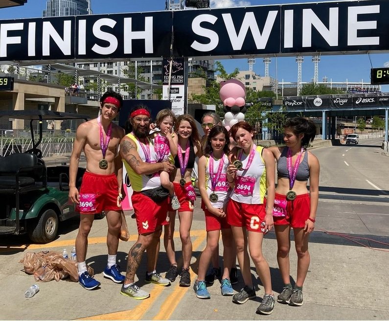 Fotografija: Vseh osem Crawfordovih po maratonu FOTOGRAFIJI: Instagram
