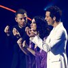 Voditeljica Evrovizije sredi finala zapustila oder, razlog pa bolezen

