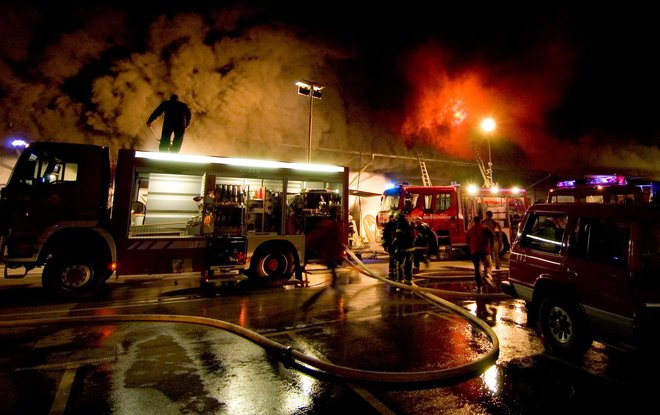 Požar v podjetju Seaway je bil uničujoč. FOTO: Boštjan Fon
