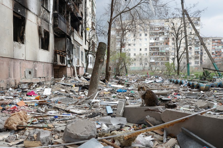 Fotografija: Mestu so šteti dnevi. FOTO: Serhii Nuzhnenko/Reuters

