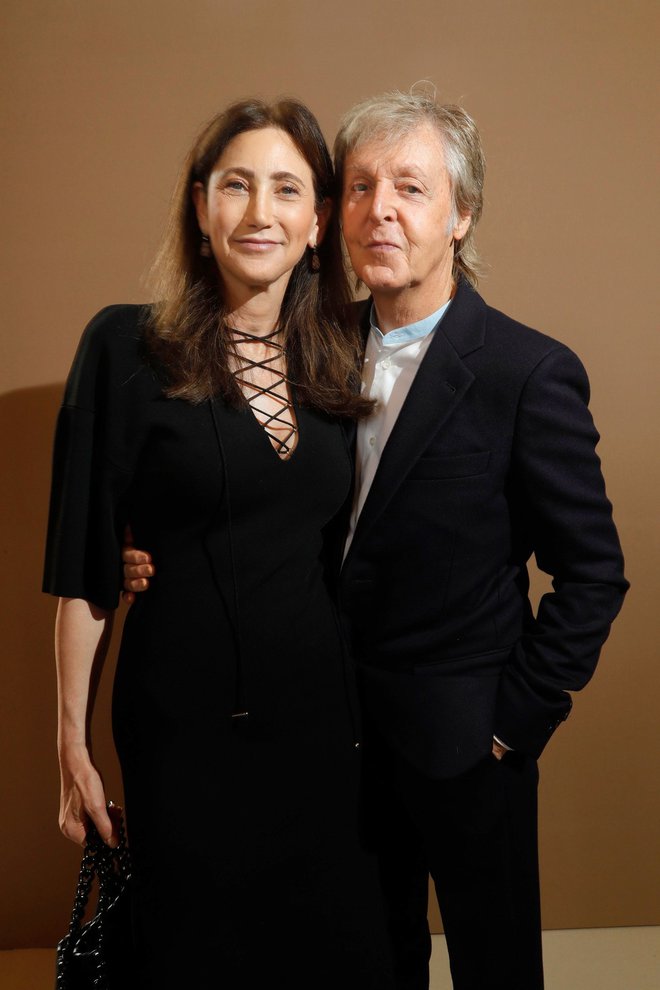 Paul s tretjo ženo Nancy Shevell na modni reviji svoje hčerke Stelle
