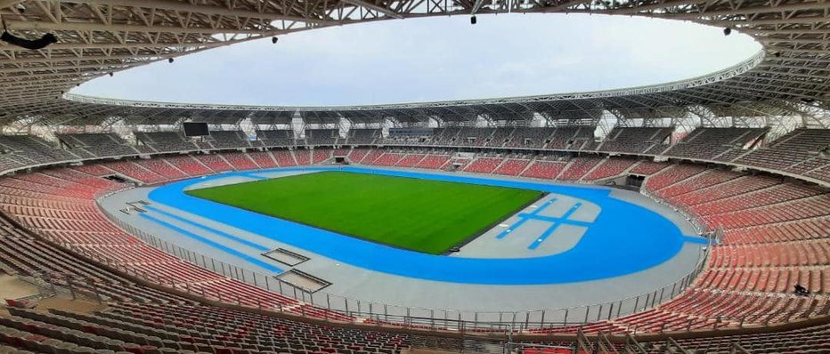 Fotografija: Olimpijski stadion v Oranu je krasotec, ki bo videl atletska tekmovanja sredozemskih iger ter slovesno odprtje in zaprtje. FOTO: facebook
