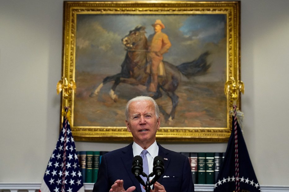 Fotografija: Joe Biden je podpisal zakon proti nasilju s strelnim orožjem. FOTO: Elizabeth Frantz, Reuters
