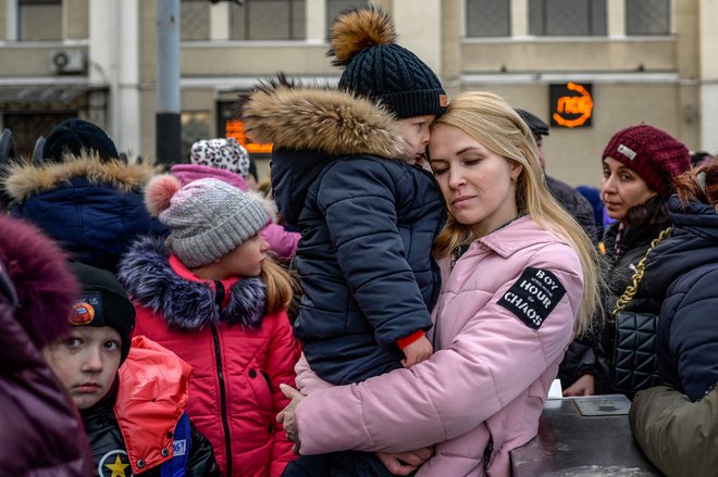 Čakanje na odhod v Odesi. FOTO: Bulent Kilic/AFP
