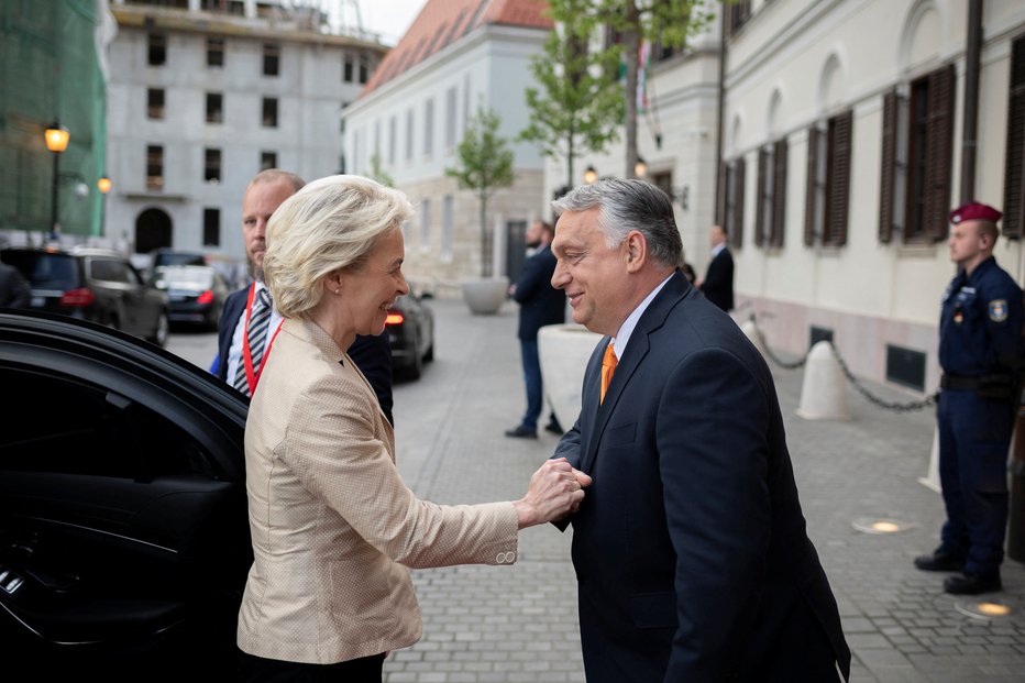 Fotografija: Madžarska še ni pristala na embargo na rusko nafto. FOTO: Reuters
