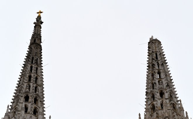 Katedrala je močno poškodovana. FOTO: Denis Lovrovic/Afp