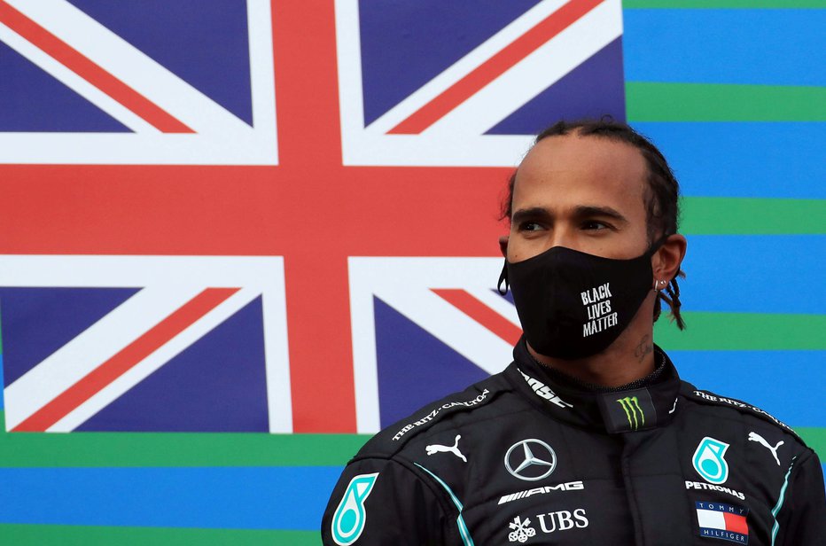 Fotografija: Lewis Hamilton je postal vitez. FOTO: Wolfgang Rattay/Reuters