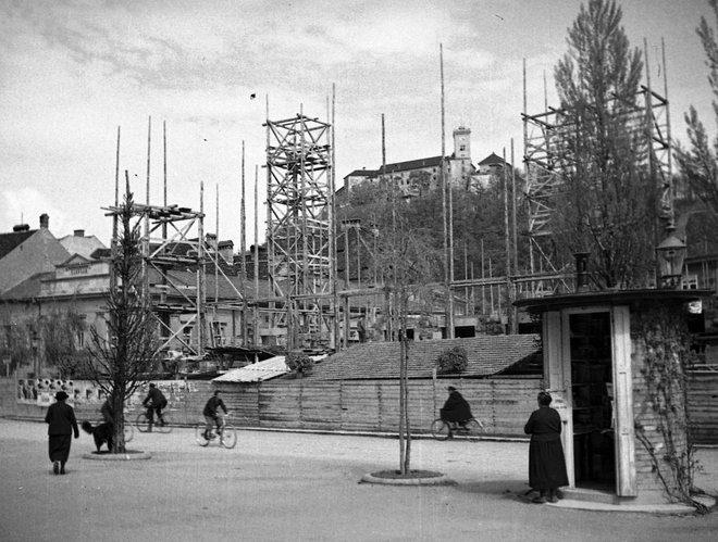 Začetek gradnje knjižnice leta 1937. FOTO: Arhiv Nuka
