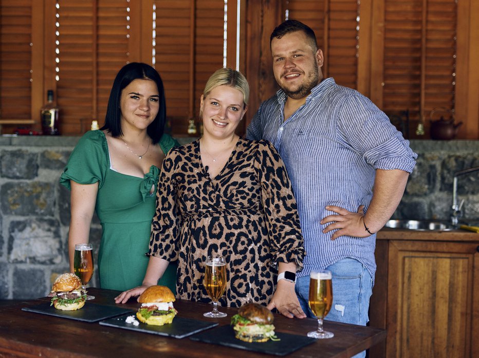 Fotografija: Evita, Maša in Luka so zmagovalna kombinacija za brbončice, željne odlične hrane.
