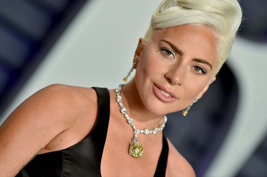 Fotografija: Lady Gaga z rumenim diamantom Tiffany. FOTO: Getty Images

