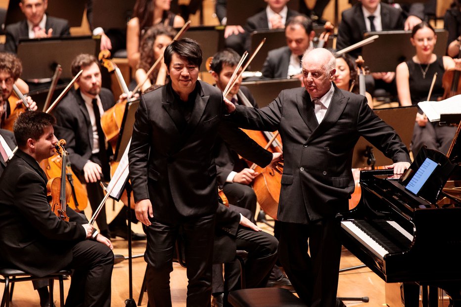 Fotografija: Virtuoza večera, pianist Lang Lang in dirigent Daniel Barenboim FOTO: Mediaspeed
