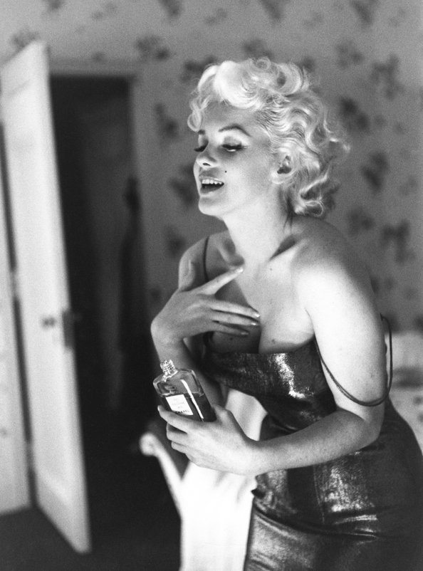 Fotografija: Coco Chanel je eden najstarejših parfumov, vsakih 30 sekund se proda ena steklenička. Marylin Monroe ga je nosila tudi v posteljo. FOTO: Press Release
