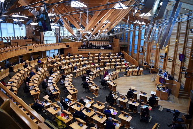 Škotski parlament je zakon sprejel enoglasno. FOTO: Andy Buchanan,Reuters

