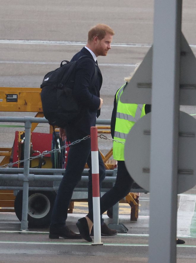 Princ Harry je že zapustil Aberdeen. FOTO: Phil Noble, Reuters
