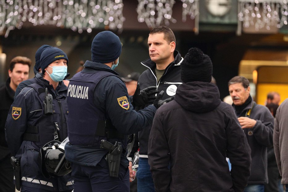 Fotografija: Zoran Stevanović pravi, da je v petih policijskih prekrškovnih postopkih, prekrške mu očita tudi tržna inšpekcija. FOTO: Črt Piksi
