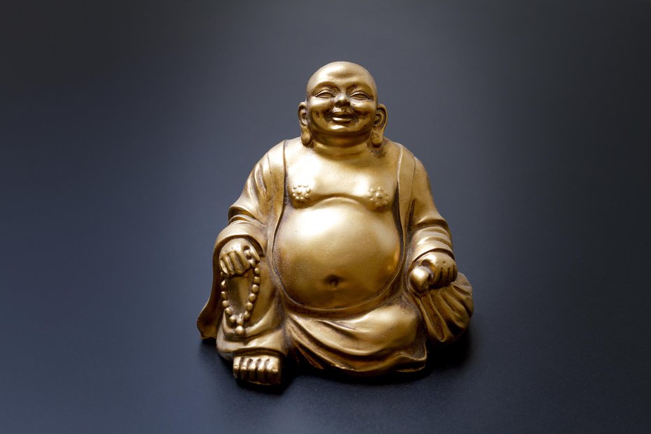 Fotografija: Buda naj bo vedno na posebnem mestu, nikakor pa ne na tleh. FOTO: Petarbogdanov, Getty Images
