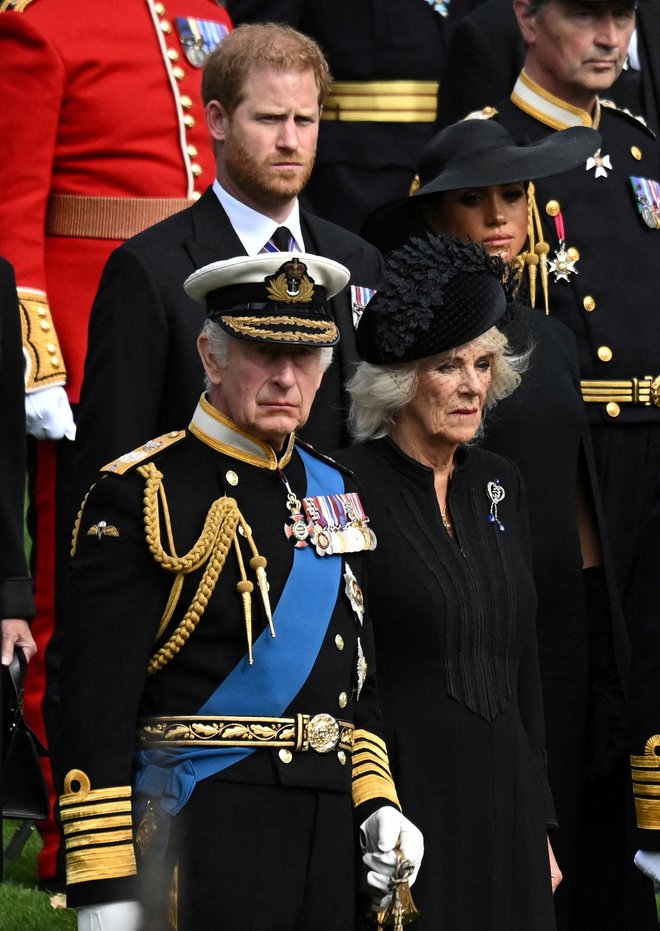 Prince Harry in Meghan sta največji trn v peti Camille. FOTO: Toby Melville, Reuters
