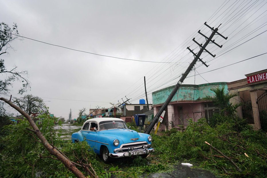 Fotografija: Brez elektrike je ostala vsa Kuba.
