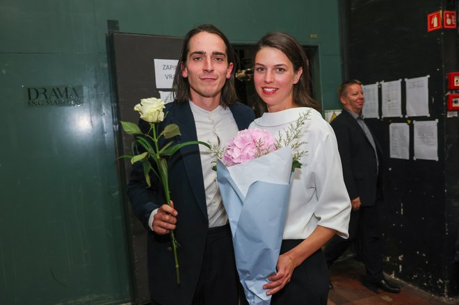 Mlada igralca Petja Labović in Lea Mihevc sta navdušila z igro in čestitke sprejemala še dolgo v večer.

