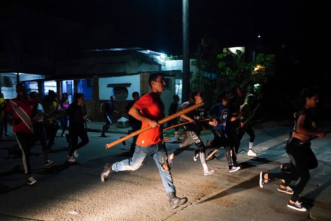 Kubanci se jezijo. FOTO: Alexandre Meneghini/Reuters
