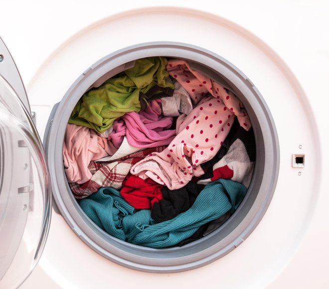 Opranega ne pustite predolgo v pralnem stroju. FOTO: Katarzynabialasiewicz, Getty Images
