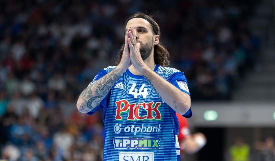 Fotografija: Dean Bombač je spomladi popeljal Pick Szeged do naslova madžarskega prvaka. FOTO: EHF
