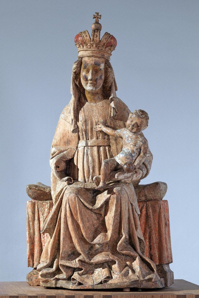 Mati Božja z Detetom, druga polovica 15. stoletja, cerkev Marijinega vnebovzetja. FOTO: Marcel Kump
