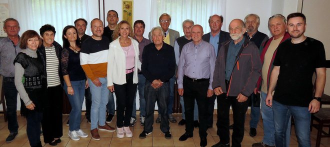 Člani Društva pesnikov slovenske glasbe so se letos srečali v Slovenj Gradcu.
