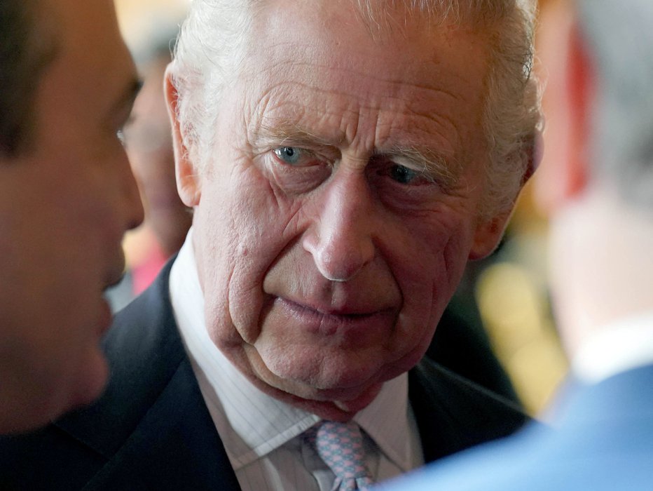 Fotografija: Kralj Karel III. naj bi pripravil stroge sankcije za Harryja in Meghan. FOTO: Jonathan Brady, Pool Reuters
