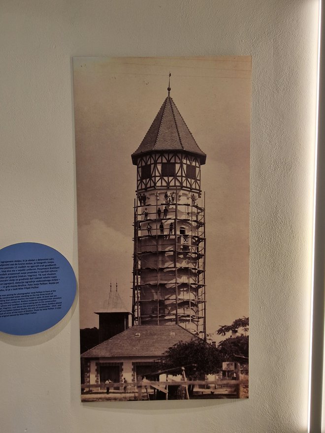 Tale fotografija, ki jo je leta 1914 posnel fotograf Josip Pelikan, je nastala ob zaključnih gradbenih delih. Na njeni podlagi je nastala razglednica, ki je bila v lasti Franja B. Gregla.
