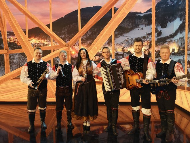 Srčni muzikanti so se v finale SPV uvrstili že februarja letos, ko so nastopili v oddaji Zimski pozdrav.
