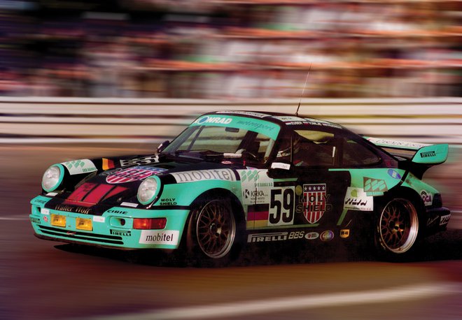 Porsche RSR ga je pripeljal do zmagovalnih stopničk na slovitem dirkališču.
