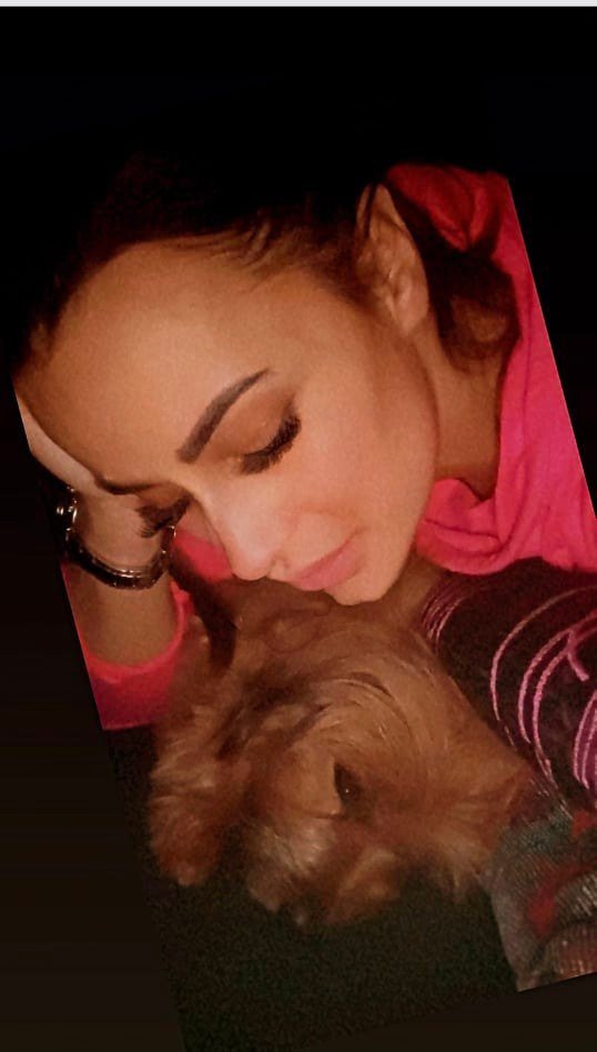 Fotografija: Aneta obožuje svojo psičko Kimbi. FOTO: Osebni arhiv
