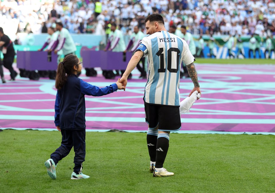 Fotografija: Lionel Messi bo proti Avstraliji odigral 1000. tekmo v karieri, edini Argentinec, ki mu je to uspelo, je Javier Zanetti. FOTO: Carl Recine,Reuters
